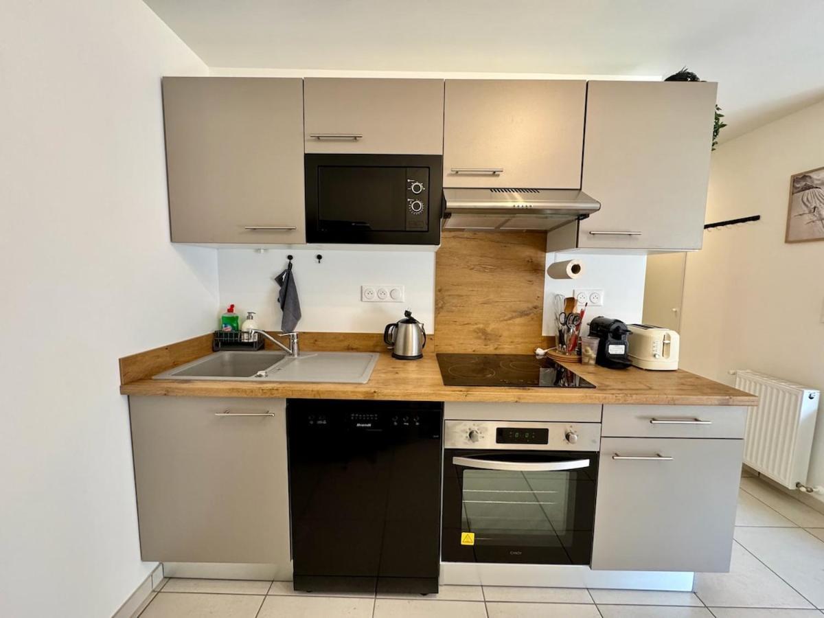 4 A 5 Personnes Au Bord Du Apartment Genos
